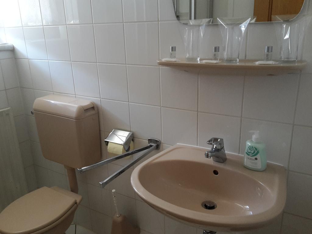 Gasthaus Zur Melzen Hotell Versbichl Eksteriør bilde
